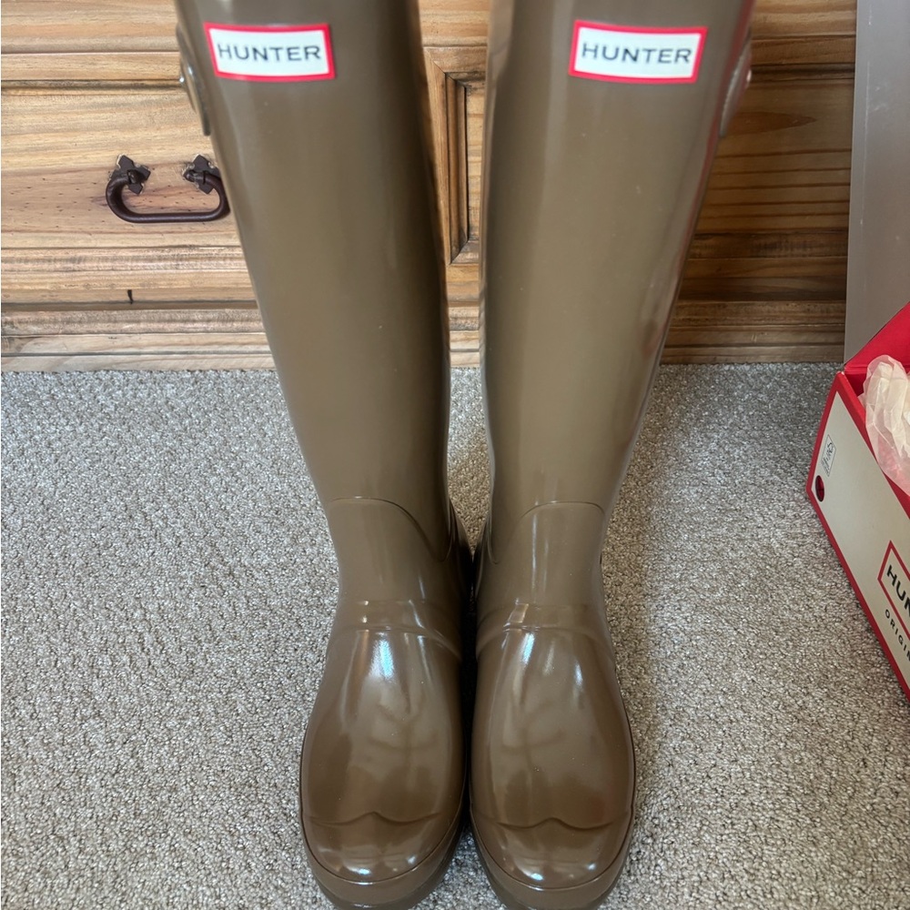 Hunter Classic Mushroom glossy tall Boots